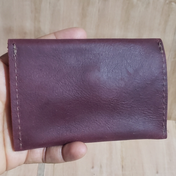 Uwakstar Designs Handmade Genuine Smooth Soft leather Maroon Card Wallet - Picture 9 of 10